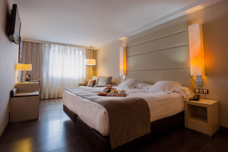Habitación premium Matrimonial Hotel Mola Park