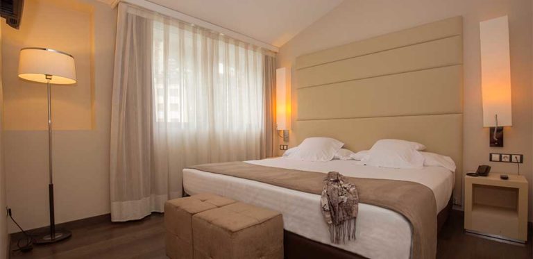 Habitación Junior suite Matrimonial Hotel Yomo Mola Park