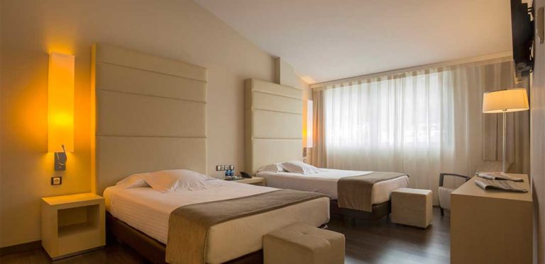Habitación Junior suite twin Hotel Yomo Mola Park