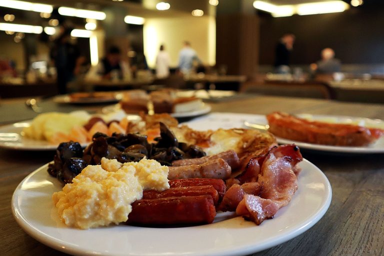 Desayuno Buffet YOMO Mola Park