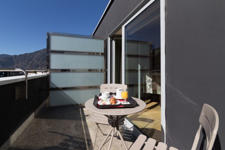 Habitación Deluxe terraza Hotel Yomo Cèntric Andorra