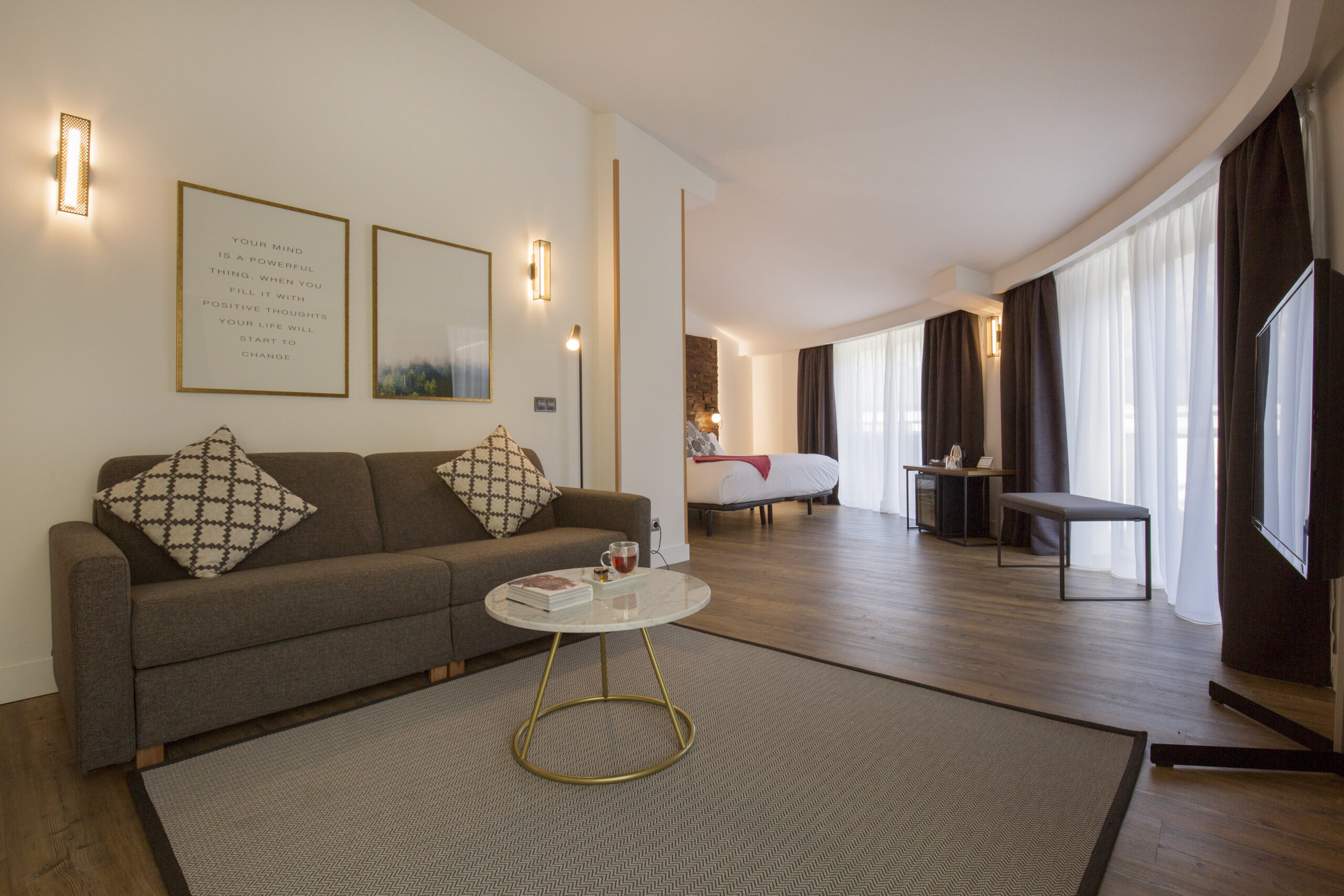 Habitación Junior Suite matrimonial Hotel Yomo Cèntric