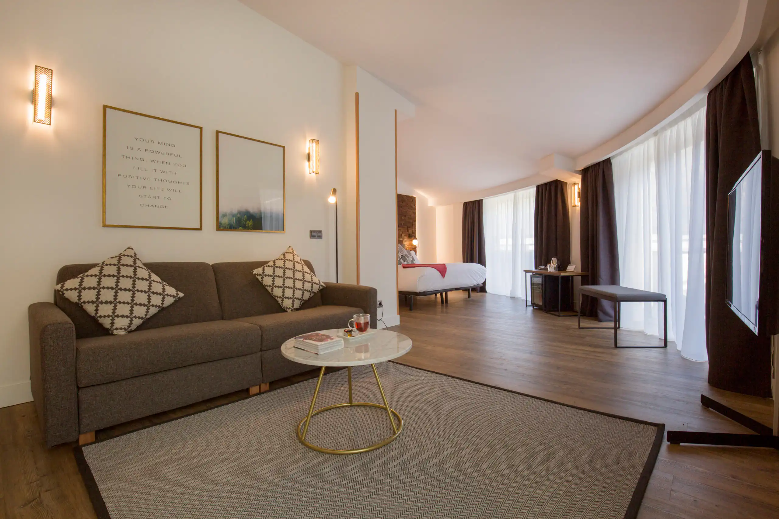 Habitación Junior Suite matrimonial Hotel Yomo Cèntric