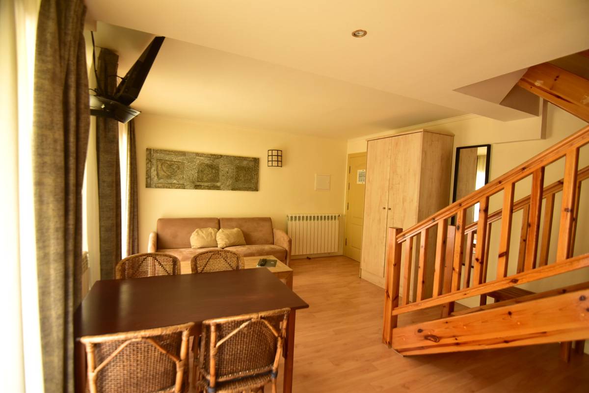 Salon de la Junior Suite duplex Yomo Patagonia