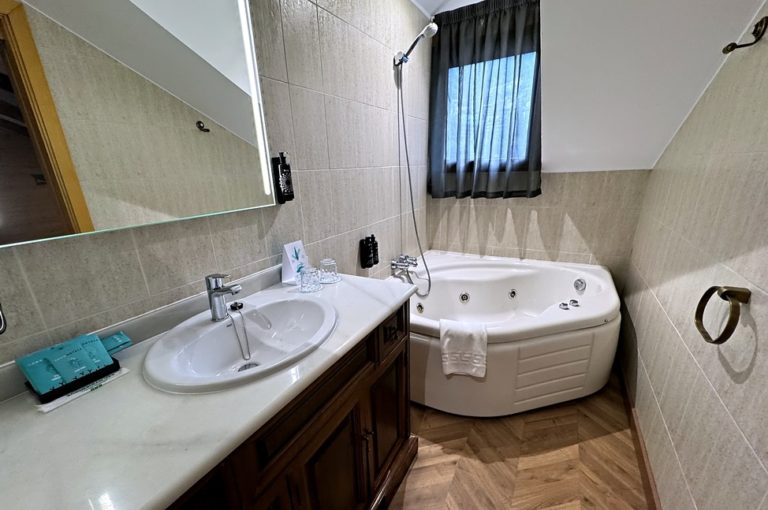 Hidromassatge Petit Paris